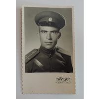Фото офицера СССР. Размер 8-13.5 см. 1960 г.