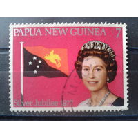 Папуа Новая Гвинея 1977 Гос. флаг, королева Елизавета 2