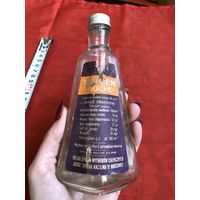 Аптечная бутылка с этикеткой, родная пробка