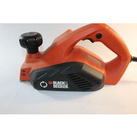 Рубанок Black & Decker KW 712