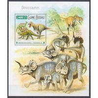 2015 Гвинея-Бисау 8039/B1398 Динозавры 9,00 евро