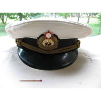 Фуражка офицерская парадная ВМФ СССР. размер 56