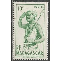 Французский Мадагаскар. Танцор с копьём. 1946г. Mi#387.