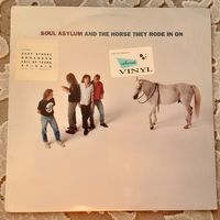 SOUL ASYLUM - 1990 - AND THE HORSE THEY RODE IN ON (USA) LP