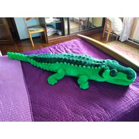 Плюшевый крокодил
