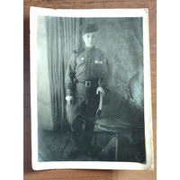 Фото военного с наградами. Бобруйск. 1949 г. 9х12 см.