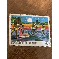 Гвинея 1968. Легенды о Луне и звёздах. Марка из серии