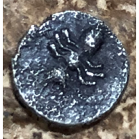 Храм Аполлона. 460-450 год до н.э. Серебро Тетартеморий, 0,11 гр.5,9 мм