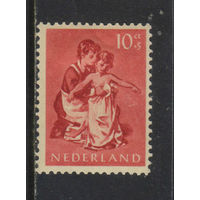 Нидерланды 1954 Вып Для детей Воспитательница  с ребенком #652*