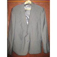 Пиджак мужской светлый в мелкую полоску на рост 185-188 см. Символическая цена.