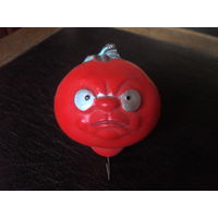 Голова от игрушки "Синьор помидор".Целлулоид.
