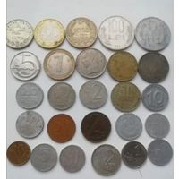 Монеты разных стран мира 26 шт, разных годов и номиналов.