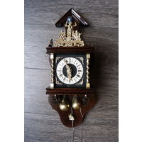 Голландские РЕДКИЕ МАЛЫЕ Настенные Часы 1950-е гг. в стиле XVII века "ZAANSE CLOCK" S#1.