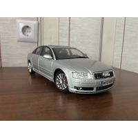 Модель 1:18 AUDI A8 D3