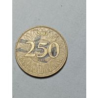 Ливан 250 ливров 2003 года .