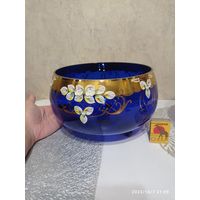 Огромная ваза для фруктов Богемское стекло золотая роспись смальта