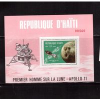 Гаити-1969 (Мих.Бл.39) **  ,Космос, Высадка на Луну